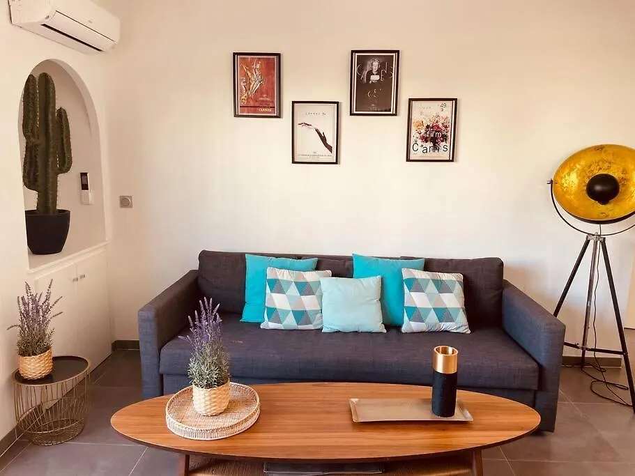 Cannes Croisette - Plages - Palais - Bord De Mer - Appartement Moderne Et Lumineux Avec Balcon